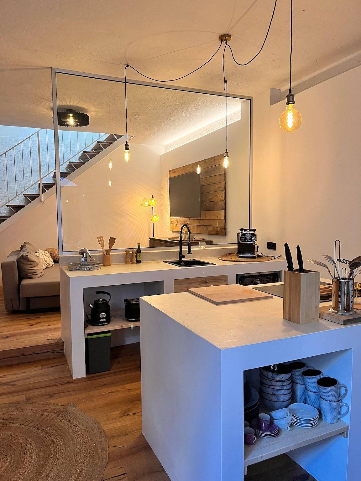 Casa Storica Gardola: vista lago, Wi-Fi e aria condizionata in Gardola, Tignale