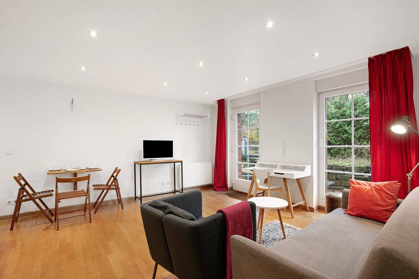 Hel leilighet, Apartment 'Grüne Oase In Der Großstadt' with Private Terrace, Garden and Wi-Fi in Steglitz-Zehlendorf, Berlin