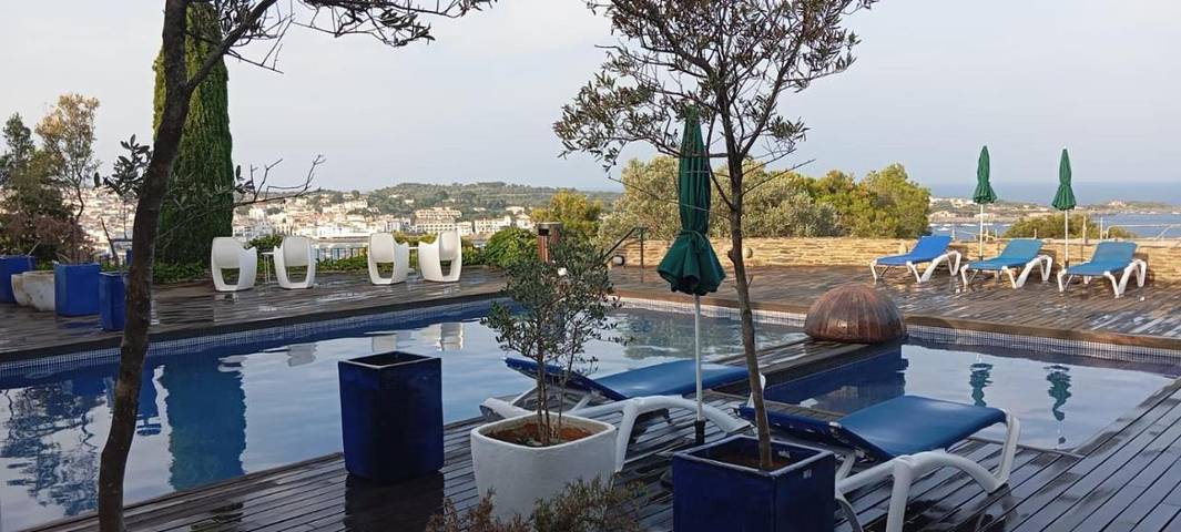 Hôtel pour 2 personnes, avec piscine ainsi que jardin et vue