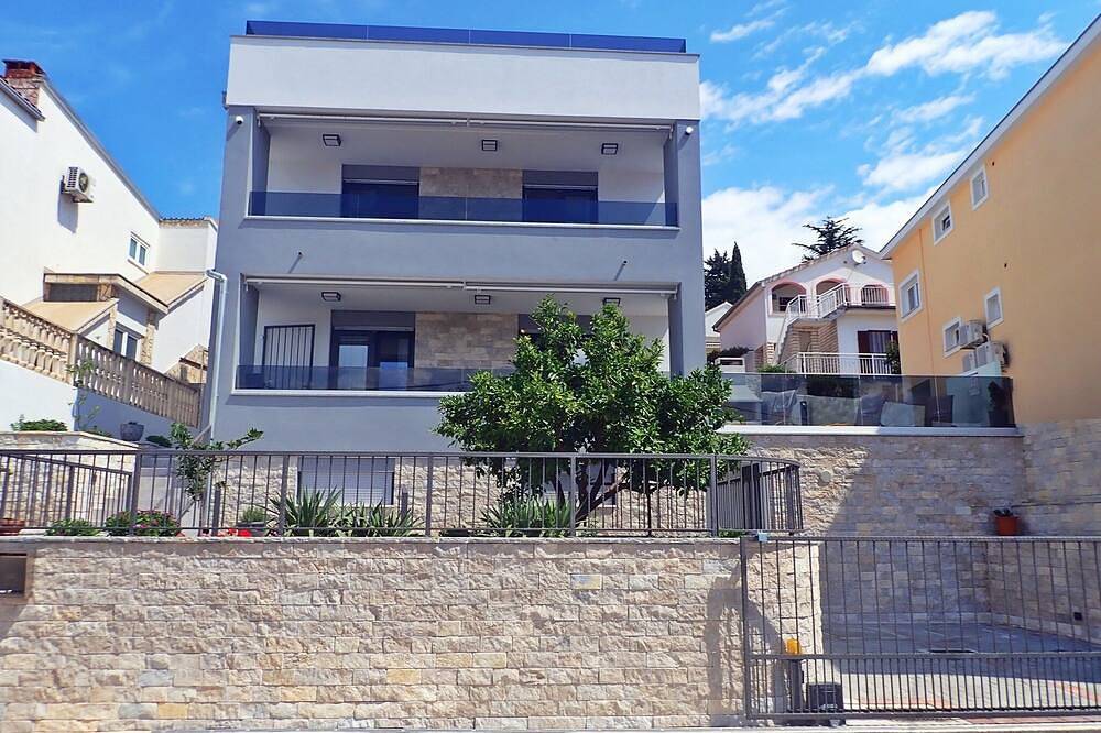 Casa vacanza a Zara a partire da 255€ a notte
