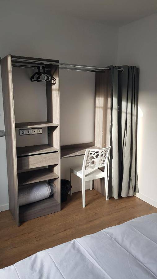 Double Room with Private Bathroom in Saint-Nazaire, Côte d'Amour