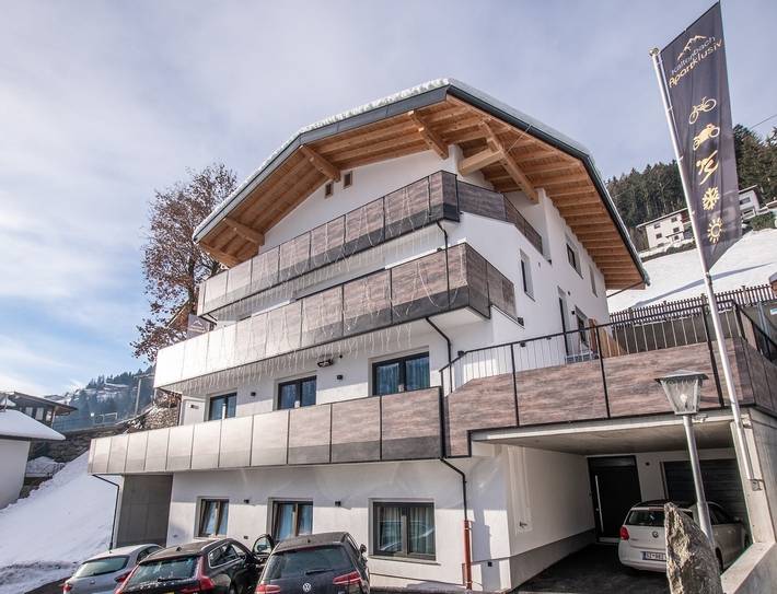 Hütte für 6 Personen, mit Terrasse in Kaltenbach - 2
