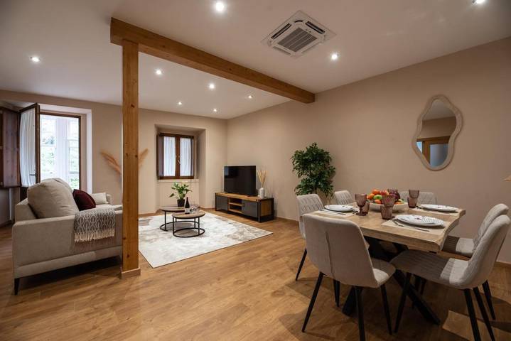 Ferienwohnung für 6 Personen, mit Ausblick und Terrasse - 1