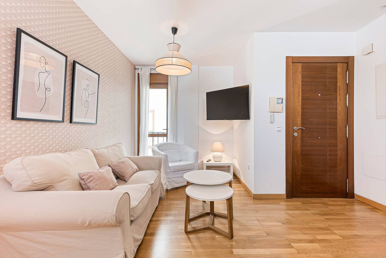 Entire apartment, Apartment 'Agua 21' with Shared Pool, Wi-Fi and Air Conditioning in Málaga Central District, Malaga