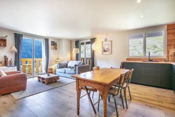 Gîte pour 6 personnes, avec balcon à La Grave
