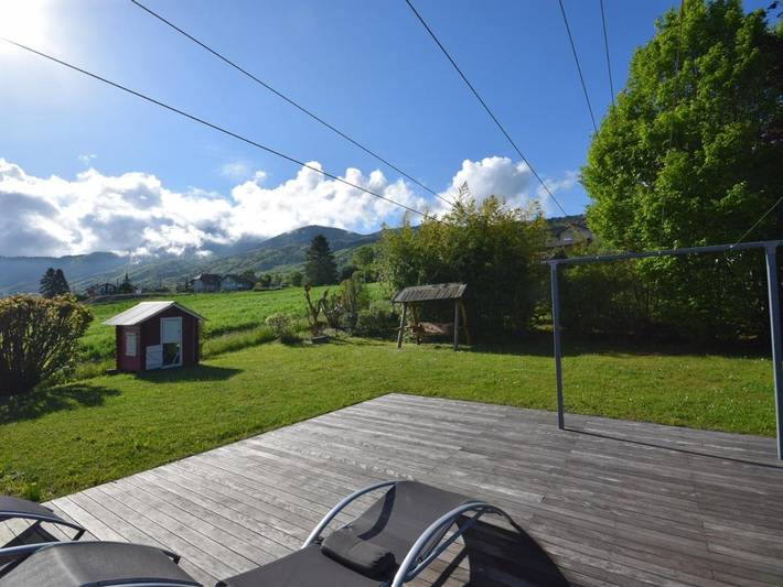 Location de vacances pour 10 personnes, avec terrasse et jardin à Lugrin - 2