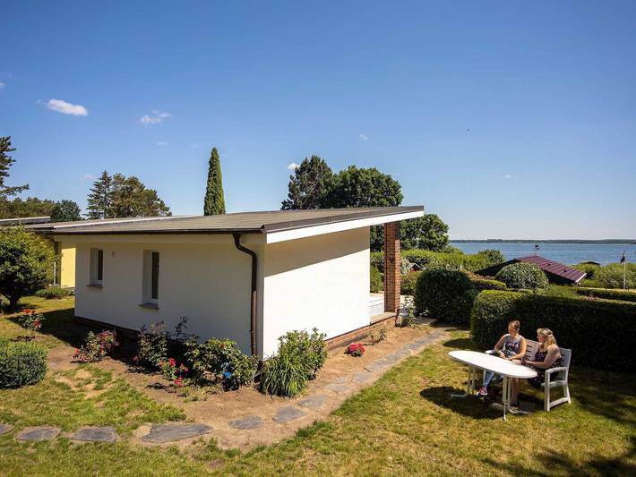 Ferienhaus für 3 Personen, mit Garten und Seeblick sowie Terrasse, kinderfreundlich am Plauer See - 3