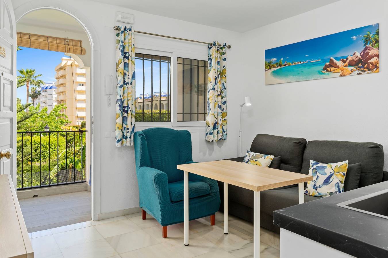 Appartement entier, Appartement 'Benalmadena 2' avec vue sur la mer, Wi-Fi et climatisation in Benalmádena Costa, Benalmádena