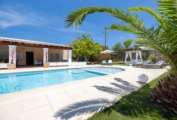 Villa in Santa Eulària des Riu, Ibiza Osten für 8 