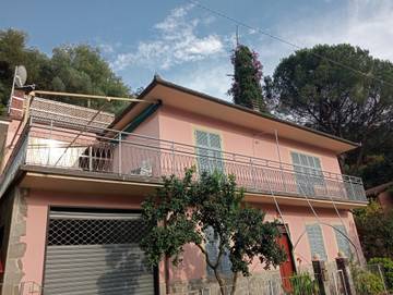 Gîte pour 2 personnes, avec jardin, adapté aux familles à Sestri Levante