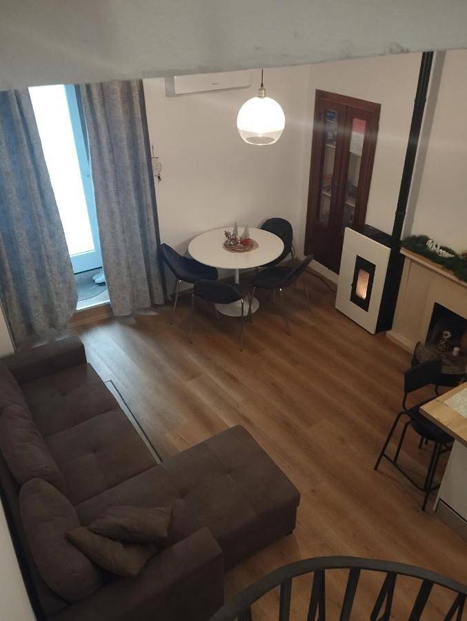 Gîte pour 4 personnes, avec vue et balcon à Vallata - 4