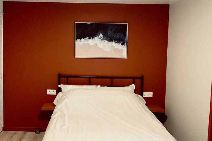 Gîte pour 4 personnes, avec jardin ainsi que terrasse et jacuzzi à Gignac - 3