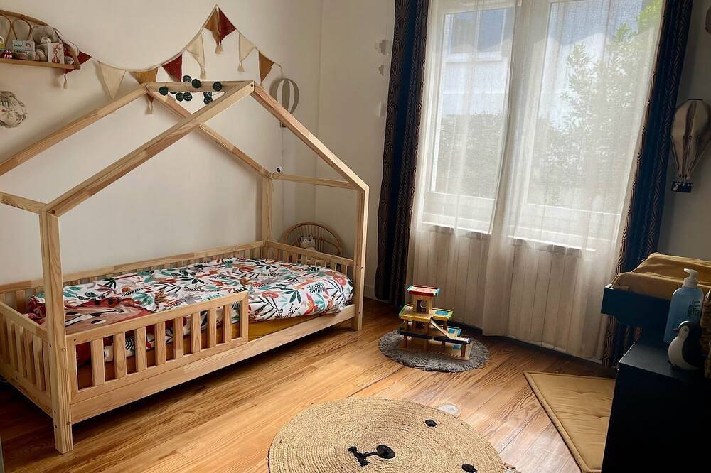 Ideal family home large garden, beach 3km, shops 500m away cycle track in Tarnos, Dax region