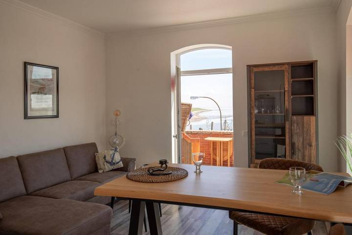 Ferienwohnung für 2 Personen, mit Balkon und Seeblick in Pellworm - 2