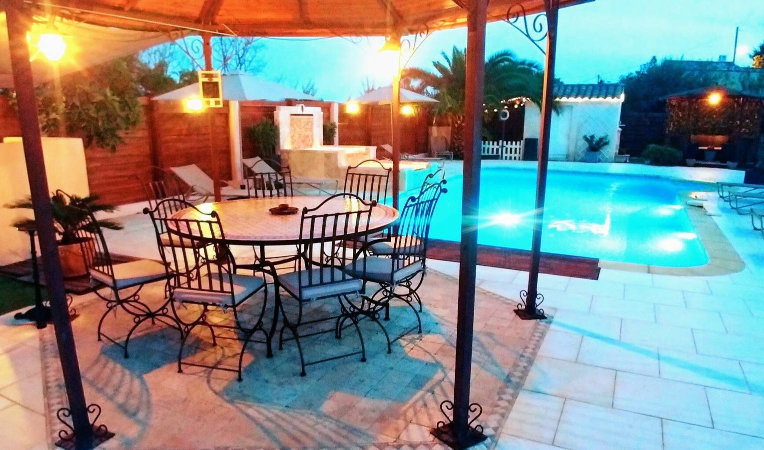 Villa Belle Évasion: piscina climatizada, aire acondicionado y parking privado in Trans-en-Provence, Region de Draguignan