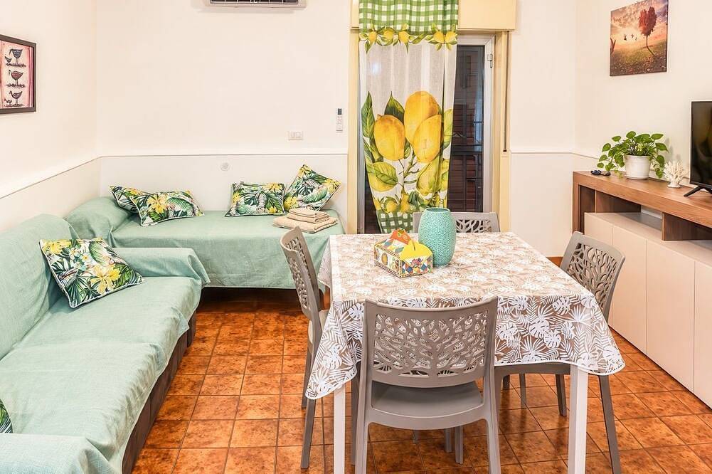 Appartamento intero, Casa Maravì - Appartamento Piano Terra con Parcheggio a Messina (Santa Margherita) in Messina, Provincia di Messina