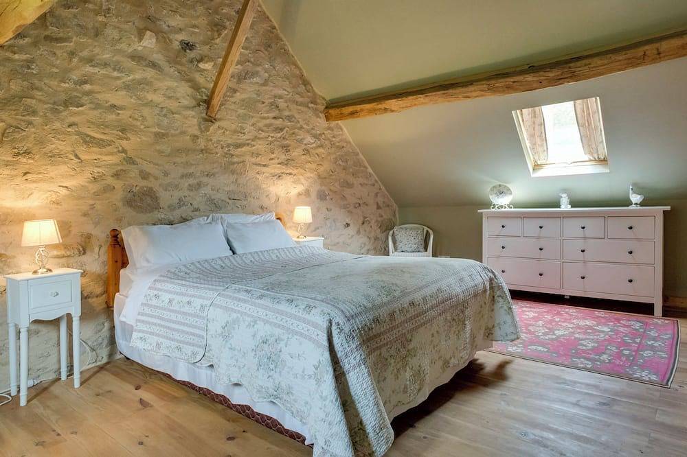 La Josselyn Beau Cottage De Caractère (1) avec Piscine 10x5 in Cromac, Région de Bellac
