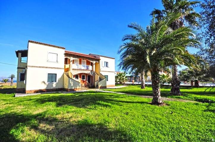 Gîte pour 6 personnes, avec balcon et vue sur l’océan ainsi que vue et jardin dans Kavos - 3