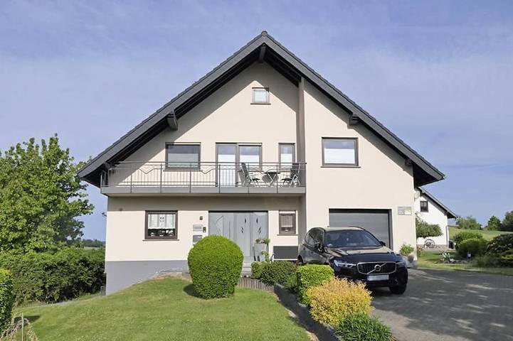 Hütte für 4 Personen, mit Balkon und Garten im Hunsrück