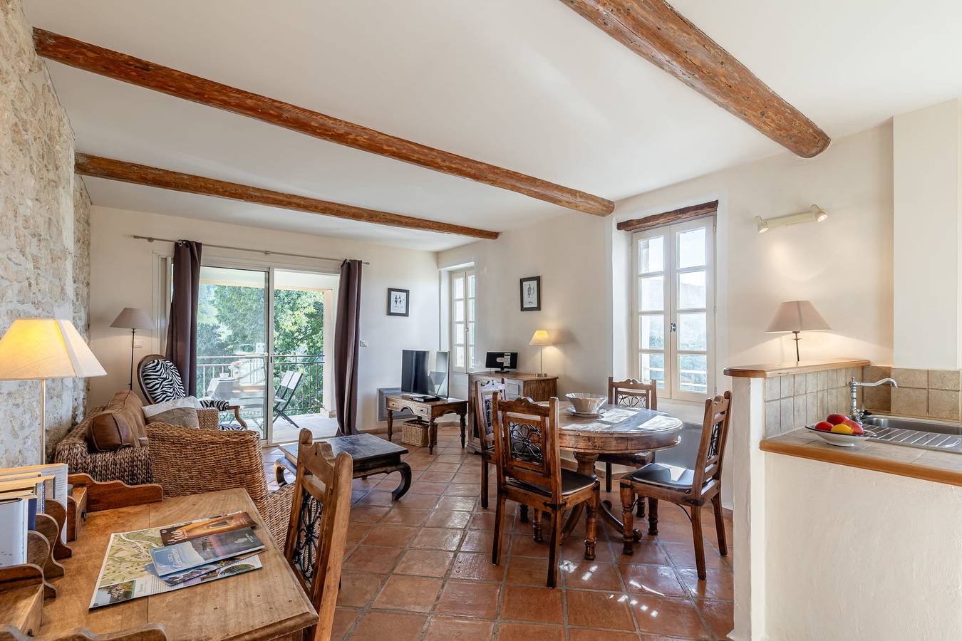 Ganze Wohnung, Ferienwohnung für 4 Personen mit Terrasse in Bonnieux, Regionaler Naturpark Luberon
