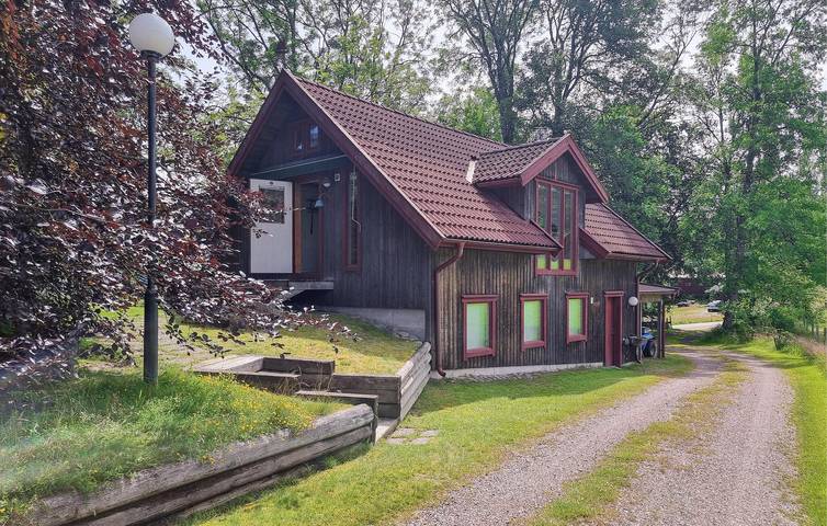 Ferienhaus für 4 Personen, mit Terrasse und Garten sowie Ausblick in Lilla Edet