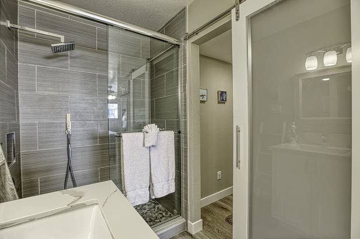 Vacation rental for 8 people, with hot tub and pool as well as balcony in Pismo Beach