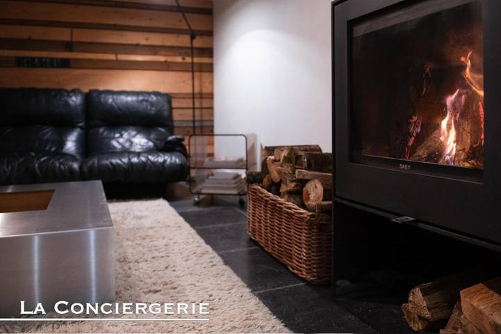 Location de vacances pour 7 personnes, avec piscine et bassin pour enfant ainsi que vue et jardin à Vresse-sur-Semois - 4