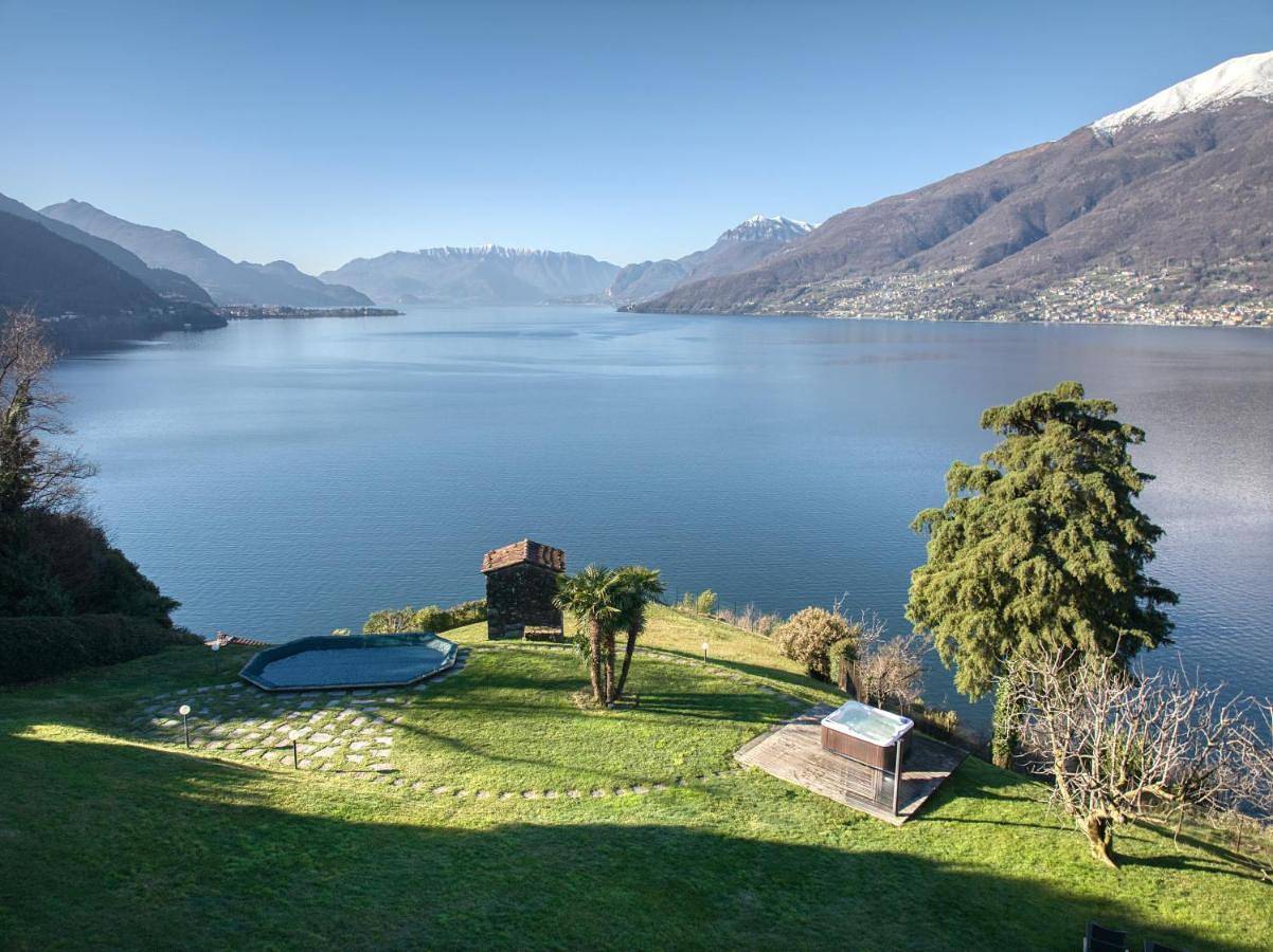 Villa Meraviglia - Private Villa with garden, pool and Breathtaking Lake Como Views in Olgiasca, Colico