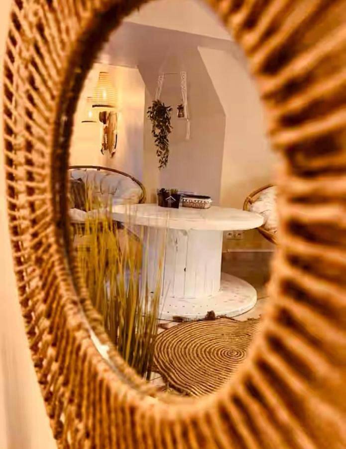 Appartement entier, Two-Bedroom Apartment in Valros, Côte méditerranéenne (France)