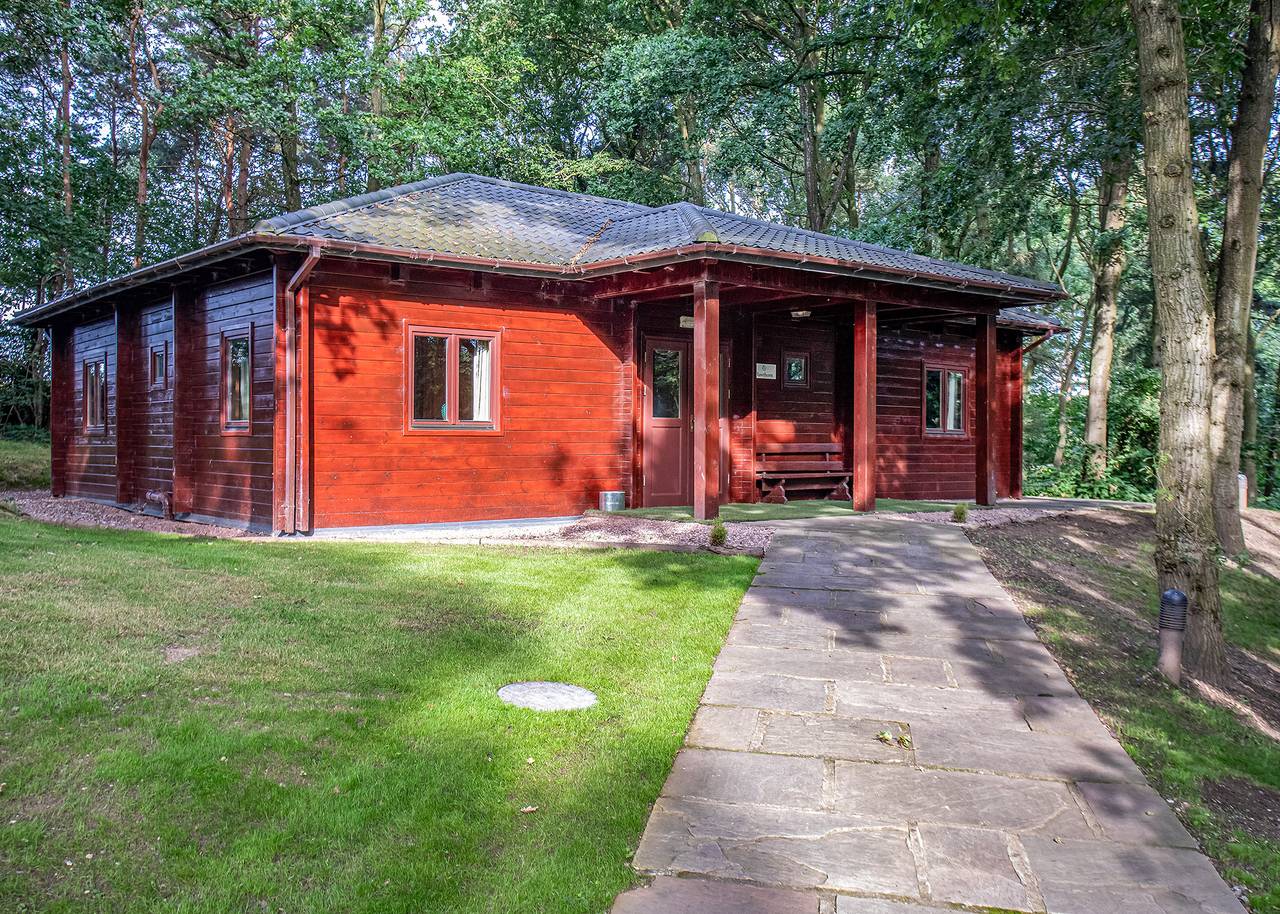 Woodland Hawthorn Lodge in Shropshire