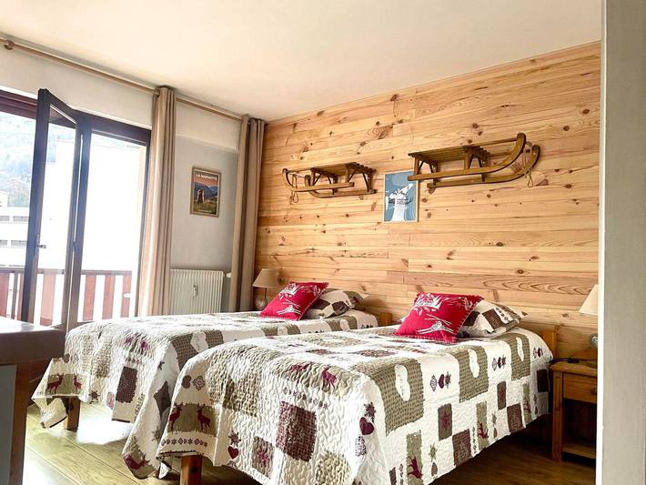 Gîte pour 2 personnes, avec balcon, animaux acceptés à Brides-les-Bains