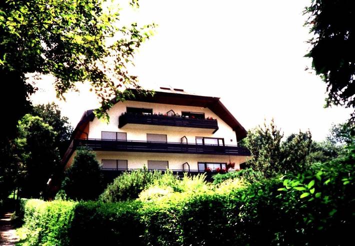 Ferienwohnung für 4 Personen, mit Balkon und Terrasse sowie Ausblick in Badenweiler