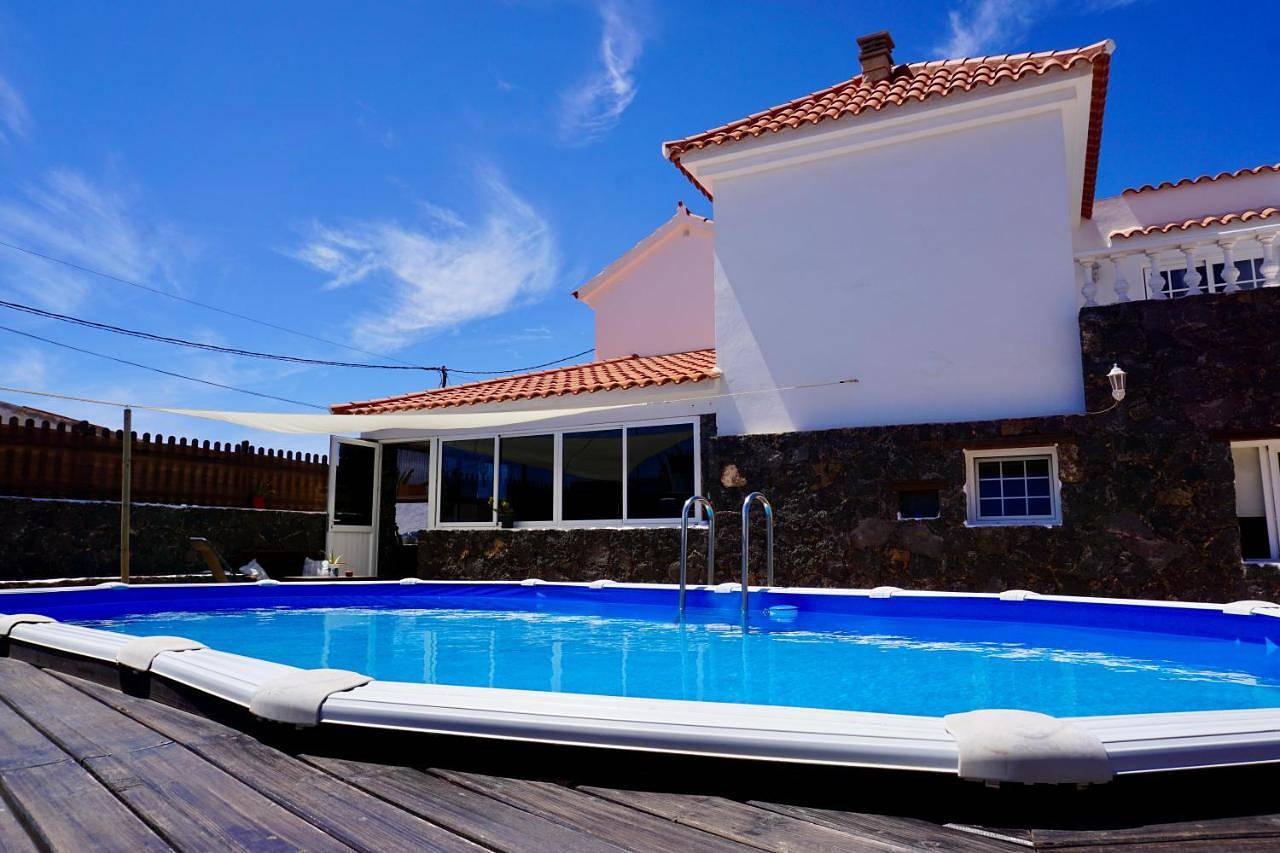 Ganze Ferienwohnung, Double Room with Shared Bathroom in Villaverde, La Oliva