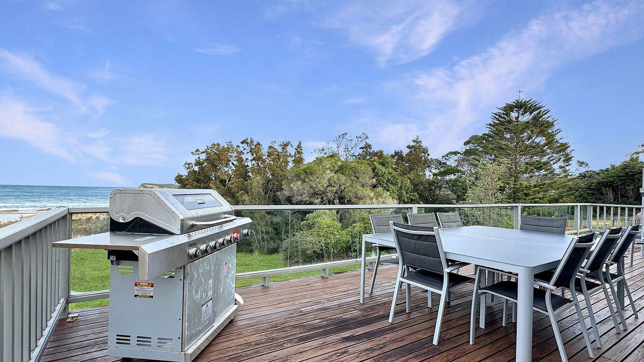 Holiday Letting for 8 People in Malua Bay, New South Wales