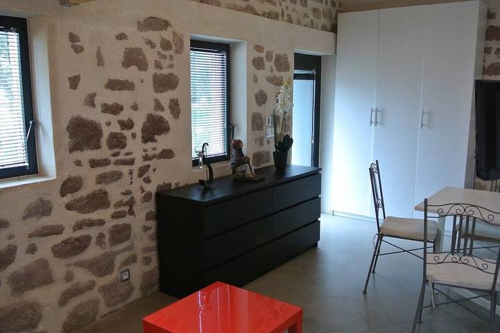 Bonita casa de piedra in Puget-sur-Argens, Costa mediterránea (Francia)
