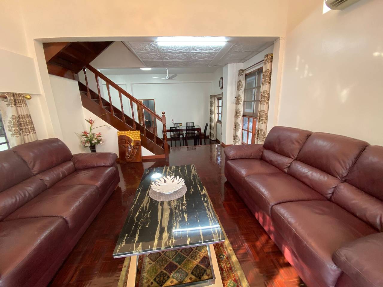 Belle maison de plain-pied de 2 étages récemment rénovée in Bangkok, Thailande