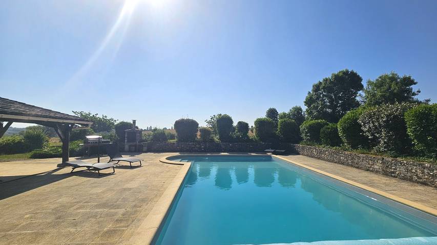 Location de vacances pour 8 personnes, avec terrasse et jardin à Monflanquin - 3