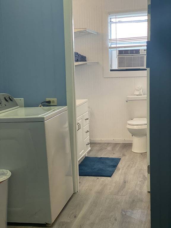 Catfish house boat for rent, sleeps 8,Ice machine. perfect place to fish 🐠 in Plaquemines Parish