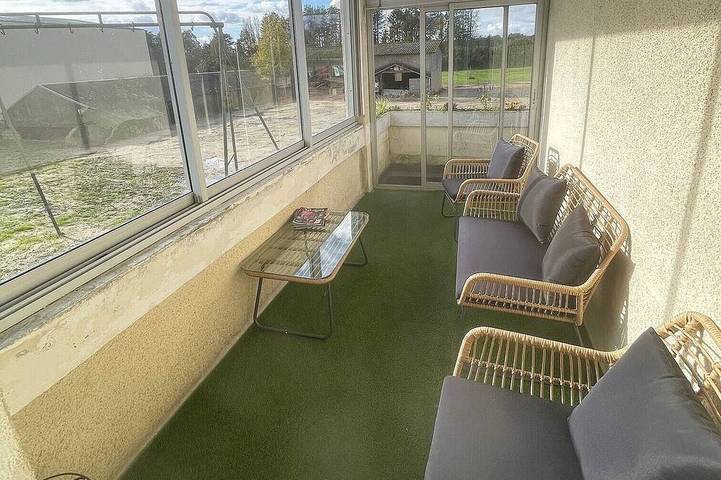 Location de vacances pour 7 personnes, avec jardin à Dhuizon