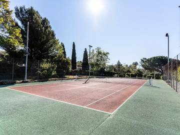 Appartement De Vacances pour 6 Personnes dans La Londe-les-Maures, Région de Toulon, Photo 2
