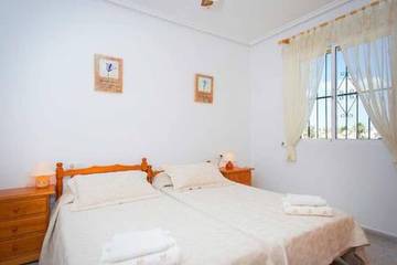 Villa pour 6 Personnes dans Ciudad Quesada, Rojales, Photo 1