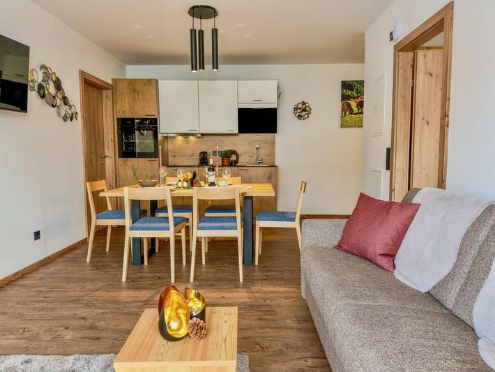 Ferienwohnung für 6 Personen, mit Whirlpool und Terrasse sowie Sauna in Weißpriach