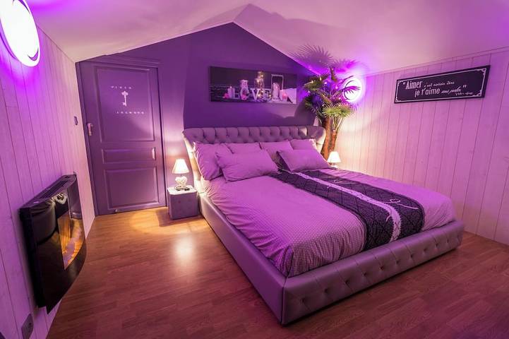 Location de vacances pour 2 personnes, avec jacuzzi et jardin à Arçay