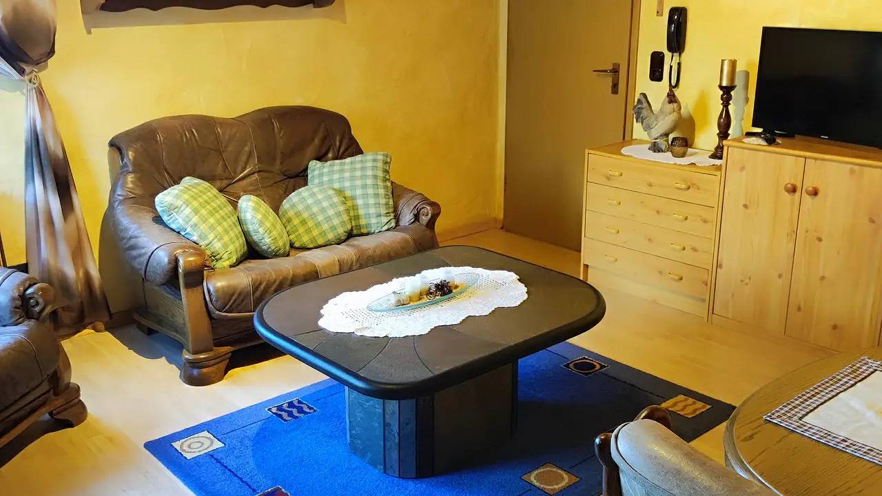 Ganze Ferienwohnung, Ferienwohnung für 4 Personen (35 m²) in Langenfeld in Langenfeld, Osteifel
