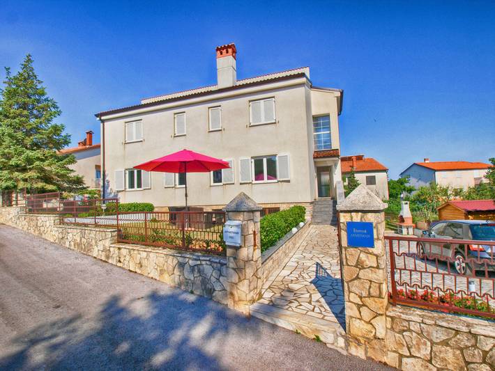 Ferienwohnung für 2 Personen, mit Terrasse in Pjescana Uvala - 2