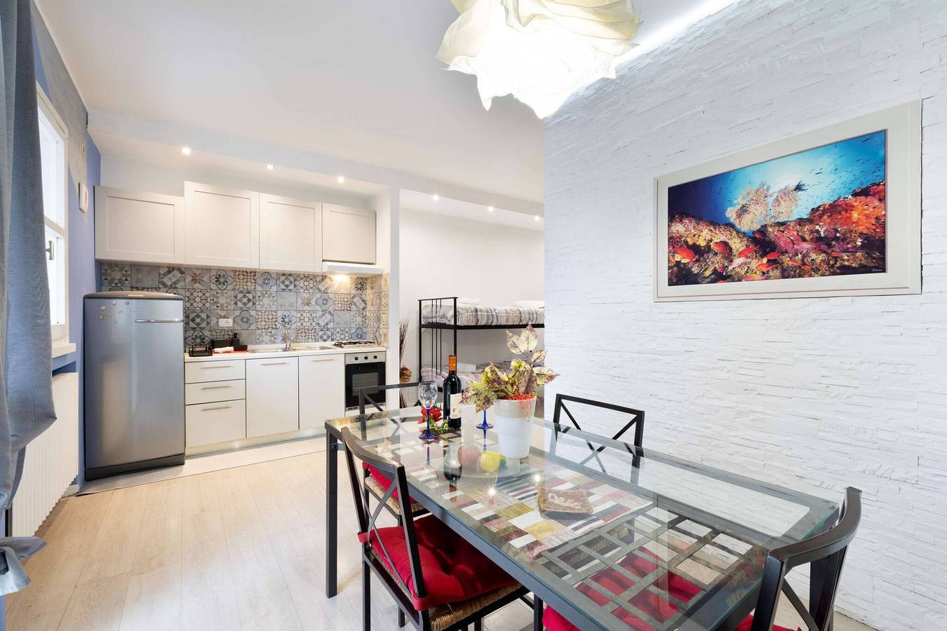 Appartamento intero, Grazioso loft moderno con vista mare sulle colline di Riccione in Riccione, Provincia di Rimini