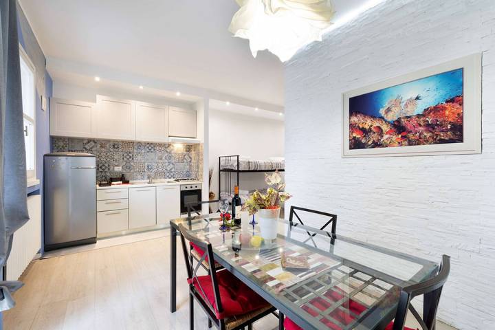Appartamento intero, Grazioso loft moderno con vista mare sulle colline di Riccione in Riccione, Provincia di Rimini