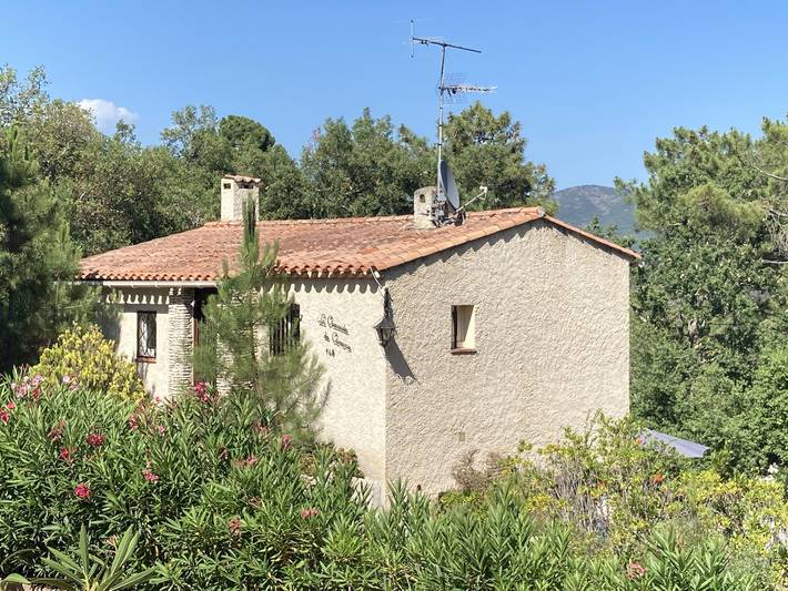 Gîte pour 4 personnes, avec piscine