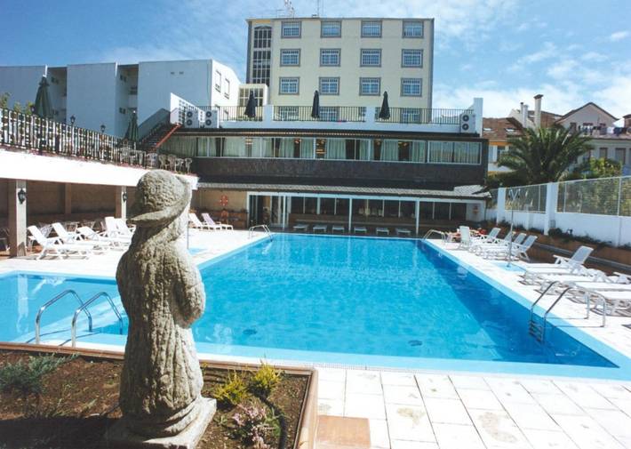 Hotel para 4 pessoas, com Terraço e Piscina em Cabanas