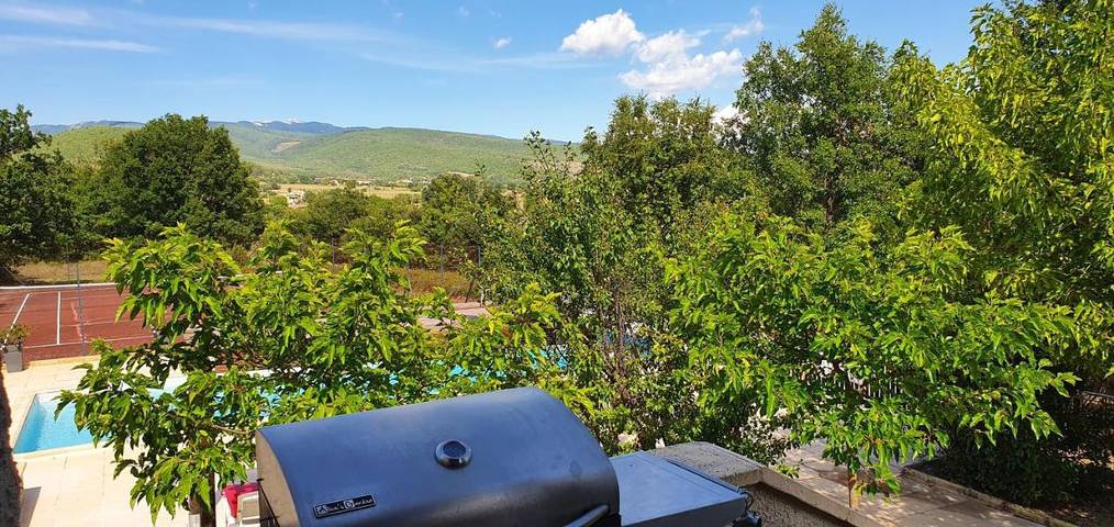 Location de vacances pour 10 personnes, avec jardin ainsi que piscine et vue, animaux acceptés à Ongles - 2